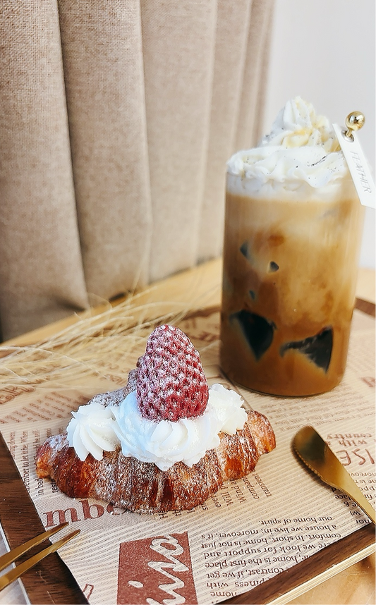 日式甜點蠟燭 · 工作坊 {{✨🥐日式牛角酥蠟燭+ 🧋冰忌廉咖啡飲蠟燭}}