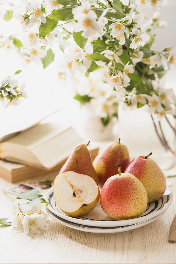 English Pear & Freesia 英國梨和小蒼蘭