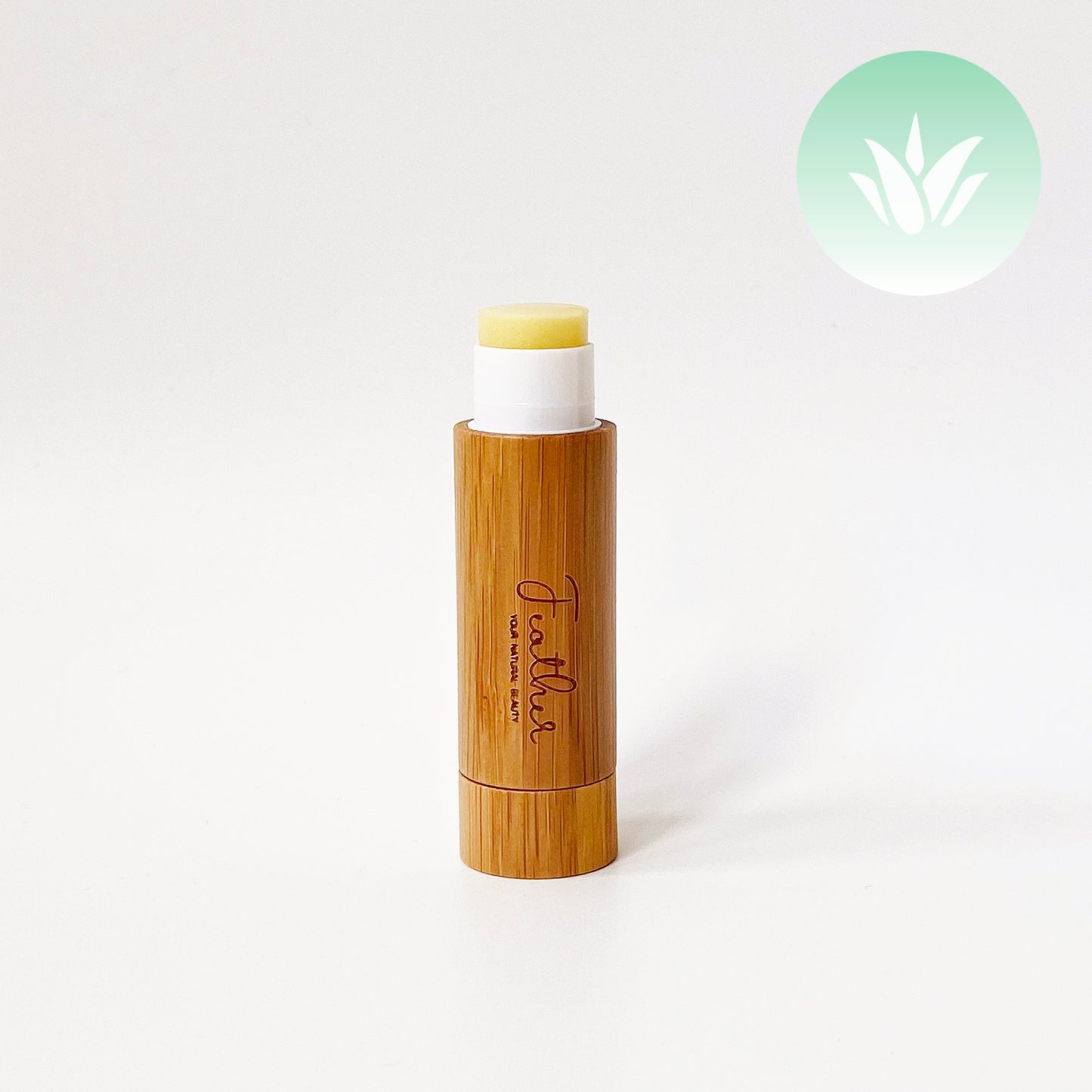 Aloe 蘆薈維他命E修護潤唇膏